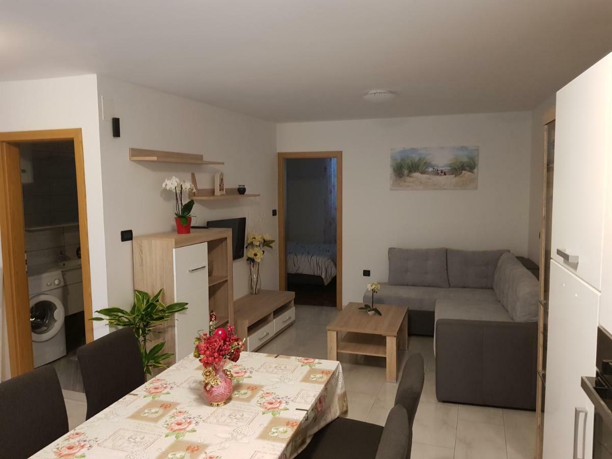 Izola City Center Apartment Exterior photo