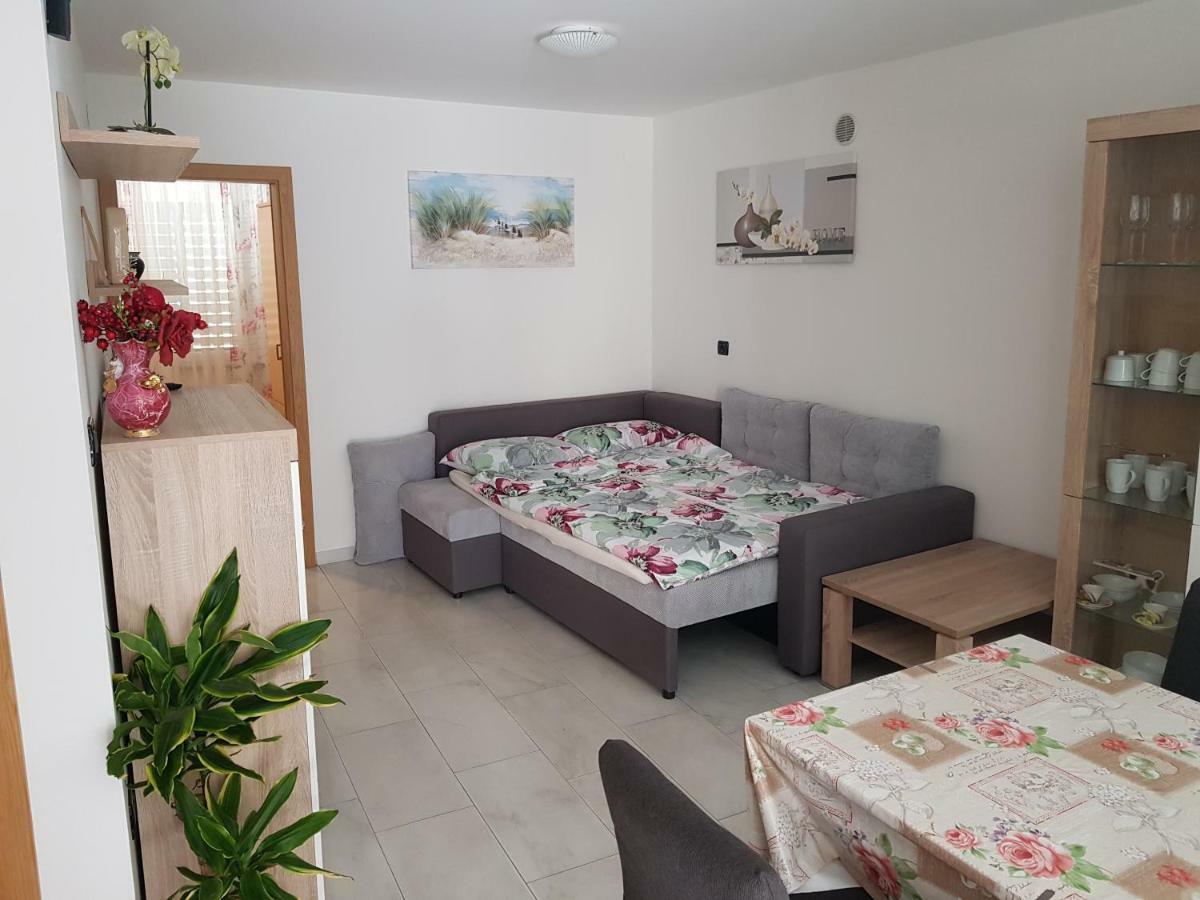 Izola City Center Apartment Exterior photo